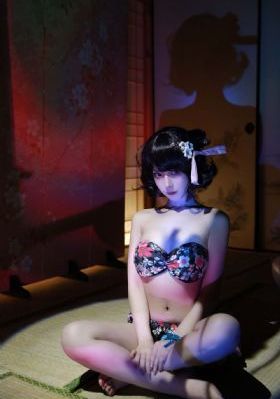 欧美亚洲桃色熟字幕在线_电影未删减版